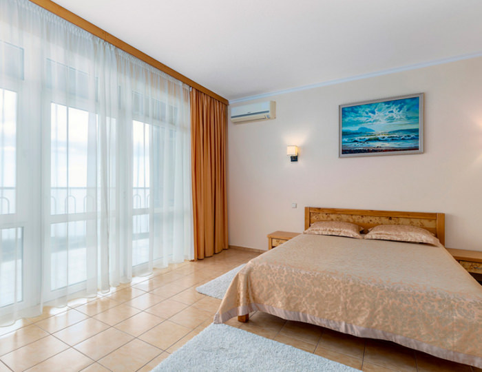 Люкс двухкомнатный - Отель «Морской» Алушта