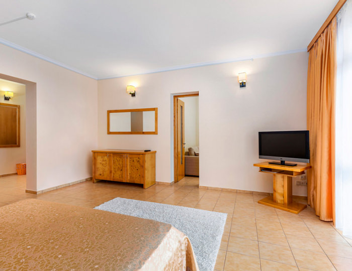 Люкс двухкомнатный - Отель «Морской» Алушта