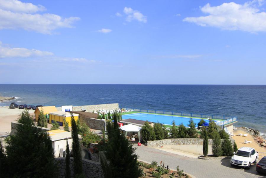 Открытый бассейн с морской водой - Отель «Морской»